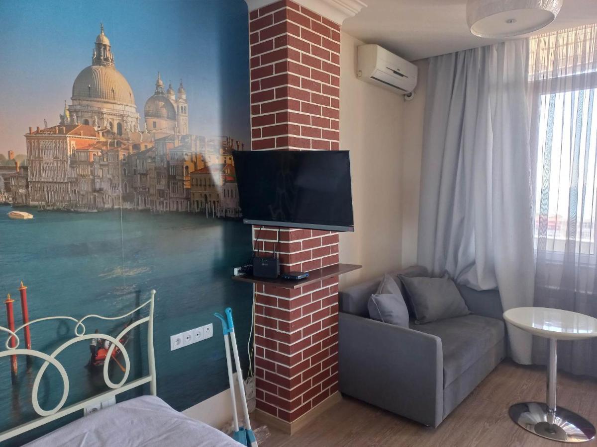 Apartment On Takaishvili Batumi Ngoại thất bức ảnh