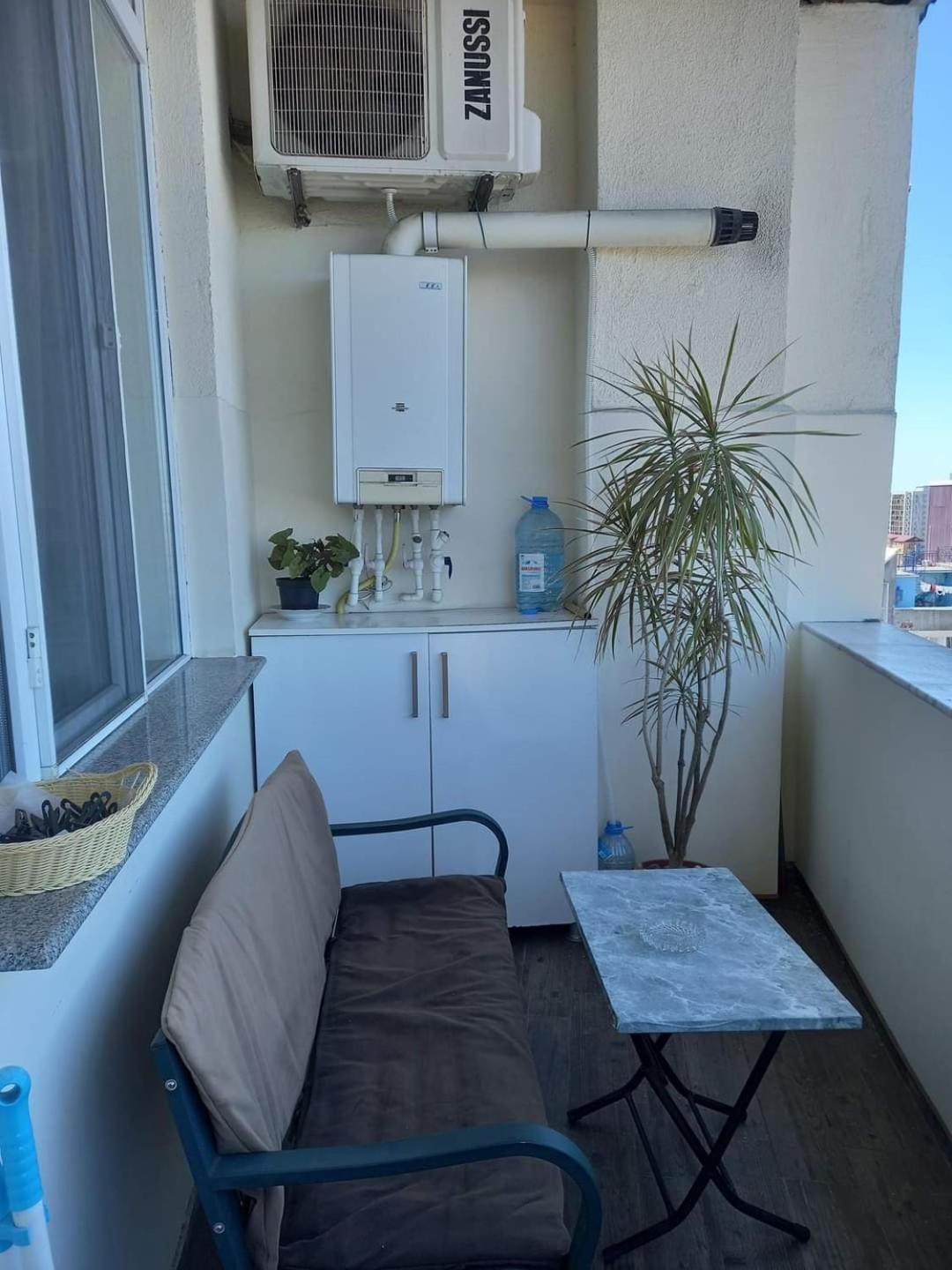 Apartment On Takaishvili Batumi Ngoại thất bức ảnh