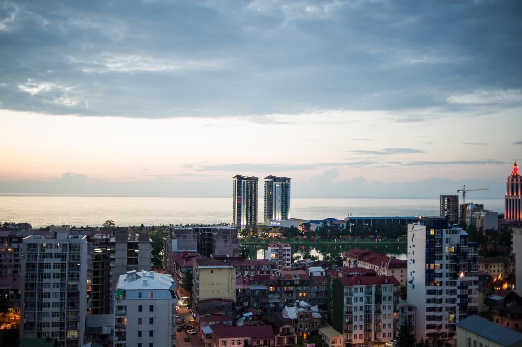 Apartment On Takaishvili Batumi Ngoại thất bức ảnh