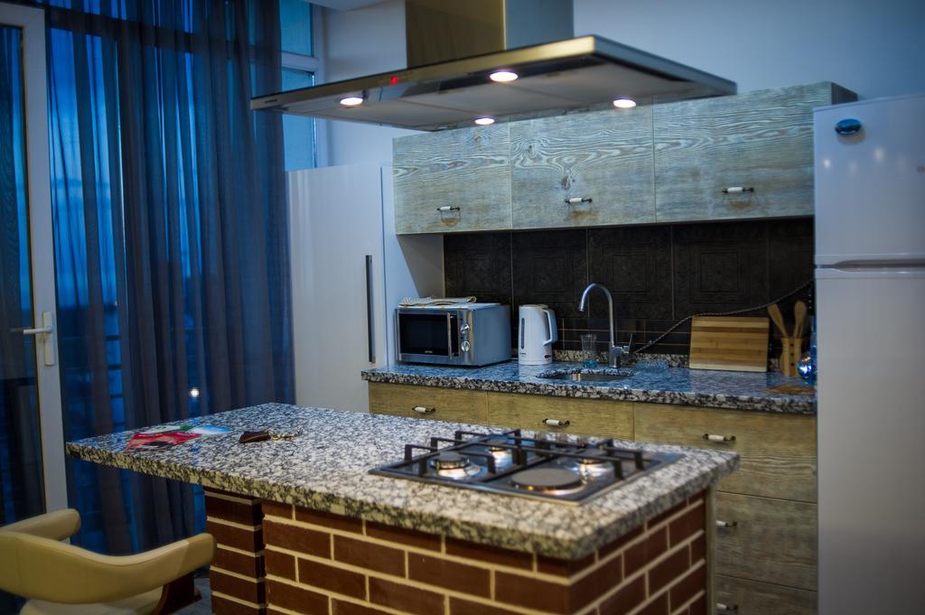 Apartment On Takaishvili Batumi Ngoại thất bức ảnh