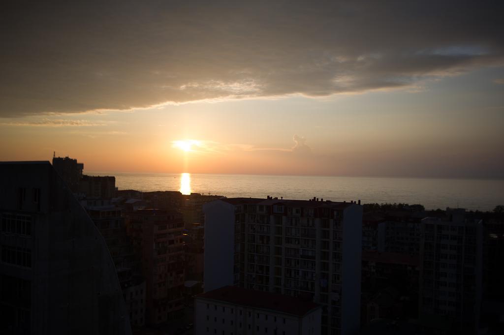 Apartment On Takaishvili Batumi Ngoại thất bức ảnh