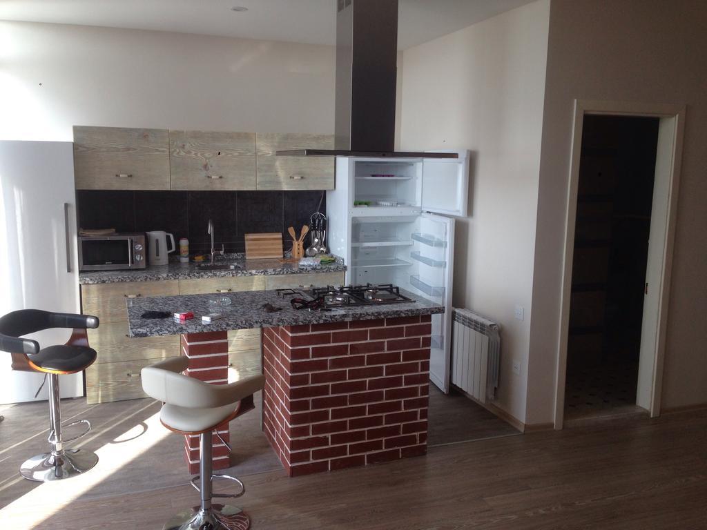 Apartment On Takaishvili Batumi Ngoại thất bức ảnh